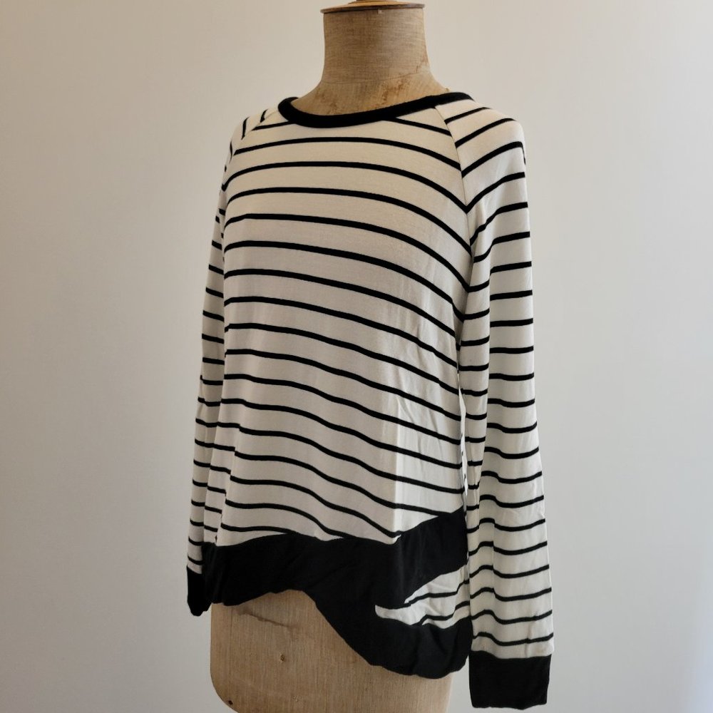 Zansia Tulip Hem French Terry Knit Top